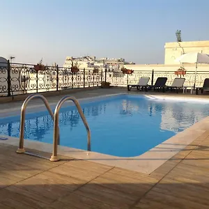 Отель The Windsor, Слима